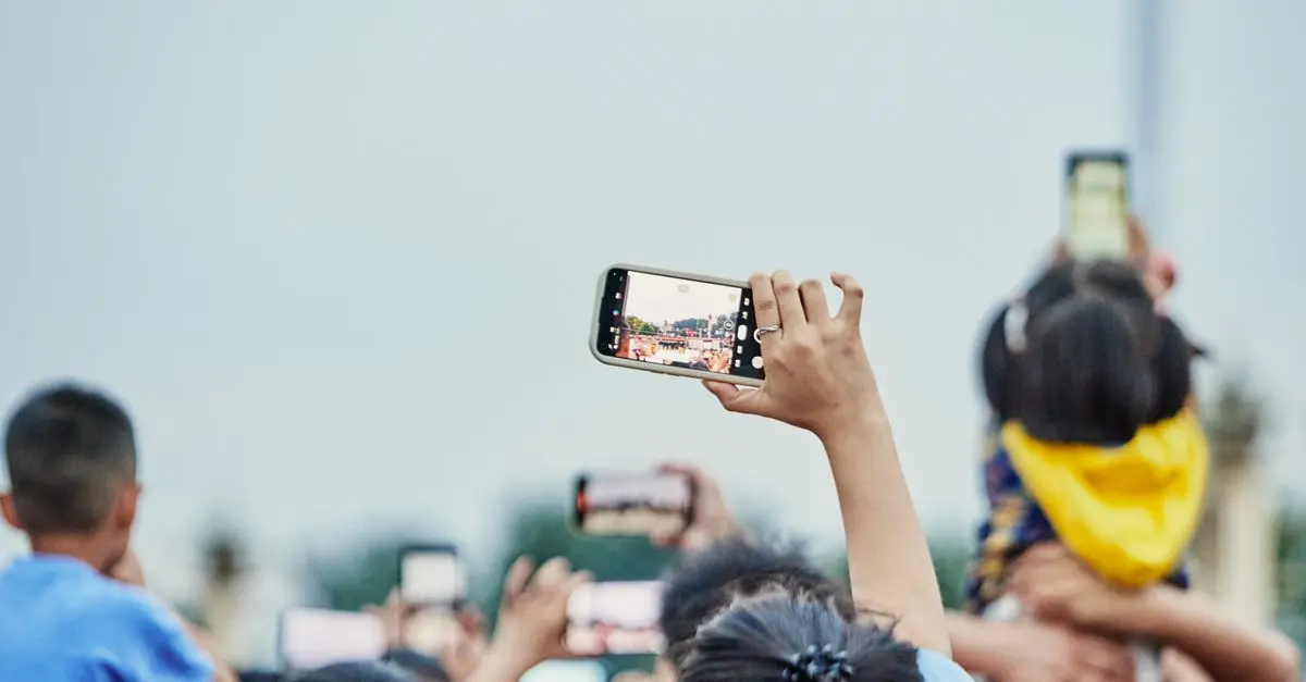 Best Smartphone Accessories for Productivity